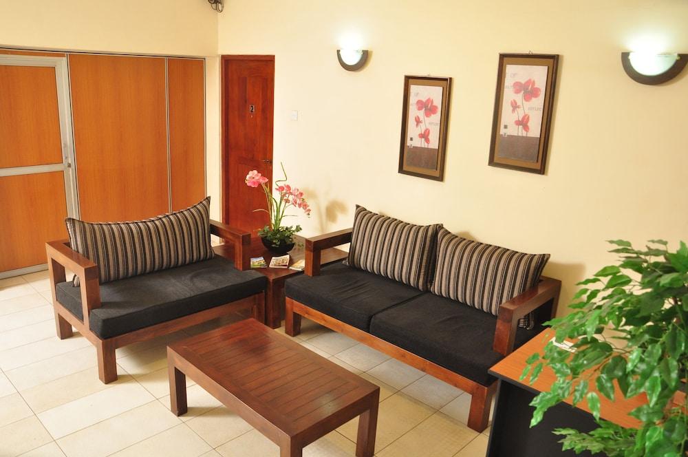 קולומבו Aca Accommodation מראה חיצוני תמונה